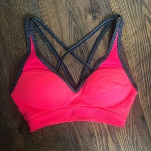 Victoria’s Secret pink sports bra